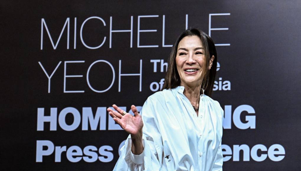 Michelle Yeoh insta a mujeres a no dejarse “encasillar”