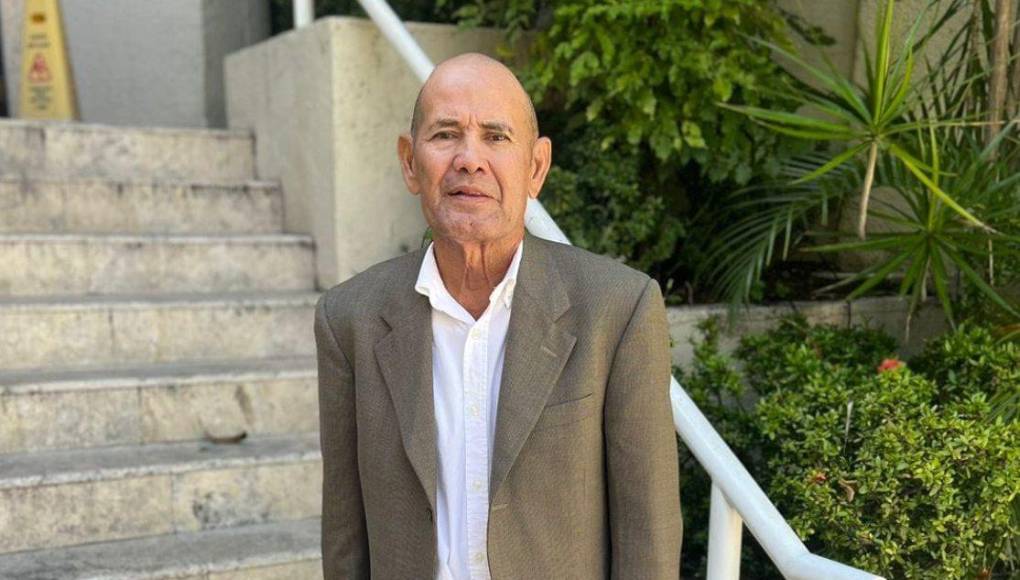 Hermelindo Cantarero murió el viernes 5 de abril en su casa de habitación tras sufrir un paro cardíaco. Es considerado como el mejor cazatalentos del fútbol hondureño al descubrir a grandes futbolistas.