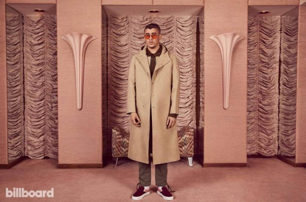 Las inusuales fotos de Bad Bunny en la portada de Billboard