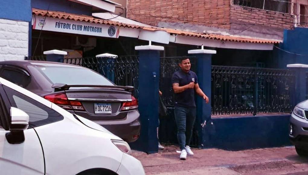 El exmediocampista del Olimpia fue captado saliendo de las oficinas de la sede del Motagua. Tiene el visto bueno de Diego Vázquez y firmará contrato por dos años.