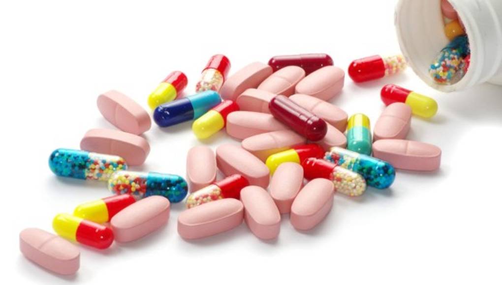 La mezcla de complementos y medicamentos resulta peligroso para la salud