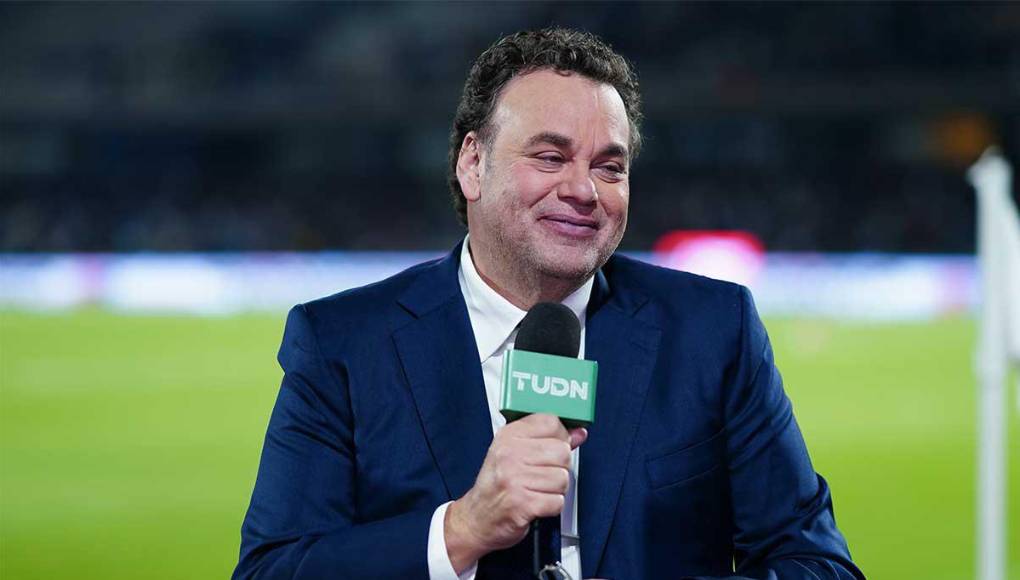 Muchos detallaron que el polémico comunicador se habría marchado a la empresa rival de ESPN, y posteriormente se confirmó su llegada a Televisa. Ahora, han revelado cuanto estaria ganando Faitelson en la que ahora es su nueva casa televisiva.
