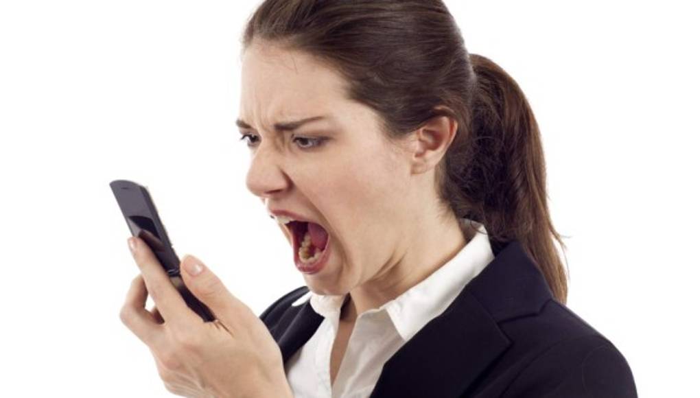 ¿Pasar demasiado tiempo con el teléfono celular podría ser una señal de ansiedad?