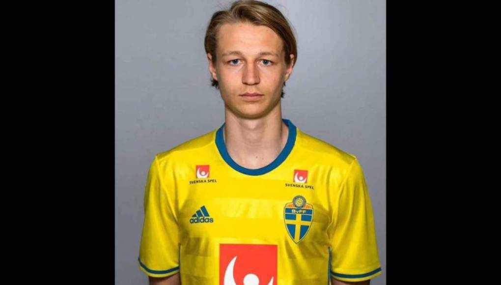 “En 2021 mi carrera futbolística profesional terminó debido a lesiones. Empecé a preguntarme qué es la felicidad y cuál es el propósito de la vida”, reflexionó Lidin en 2023.