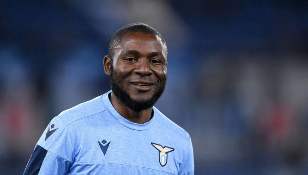 Joseph Minala terminó su contrato con la Lazio en 2021.