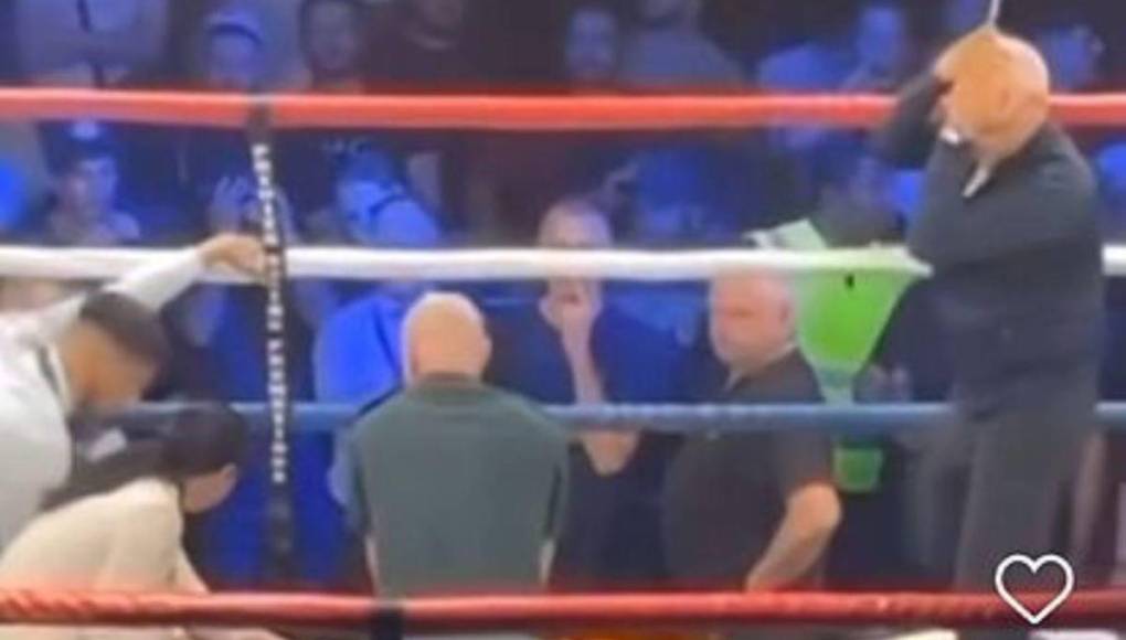 A pesar de los esfuerzos de los médicos, que le proporcionaron RCP durante más de 10 minutos en el ring, confirmaron el fallecimiento de Lawal tras su traslado al Hospital Northwick Park.