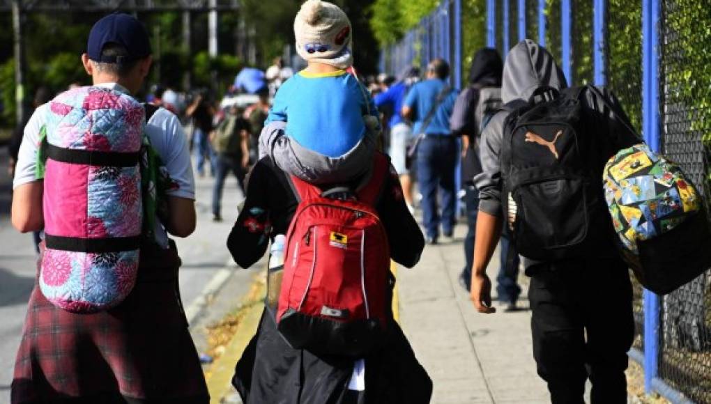 Canciller hondureño ve propósito político detrás de caravanas de migrantes