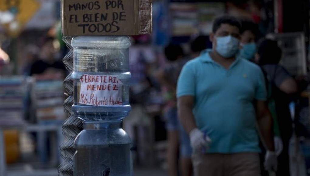 Hombre cae muerto en mercado de Nicaragua y causa alarma por coronavirus