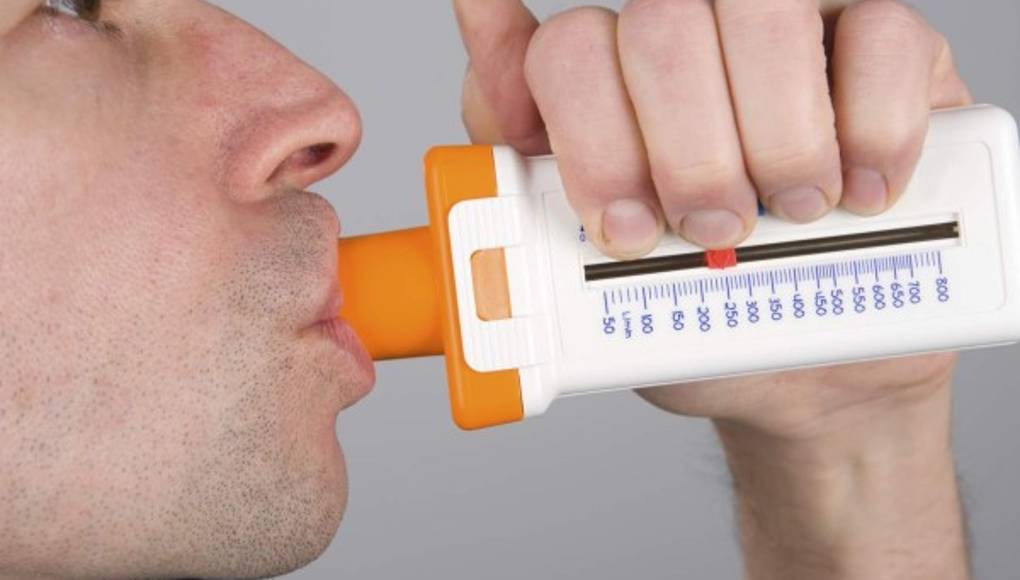 La piel del adulto mayor es frágil cuídela adecuadamente