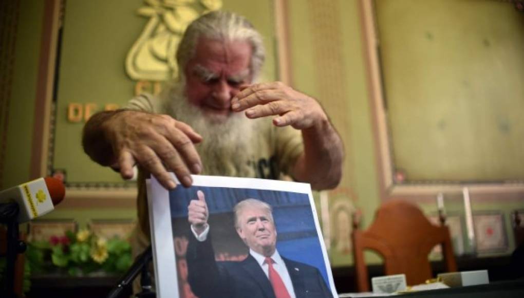 El Brujo Mayor 'lanza un hechizo' sobre Donald Trump