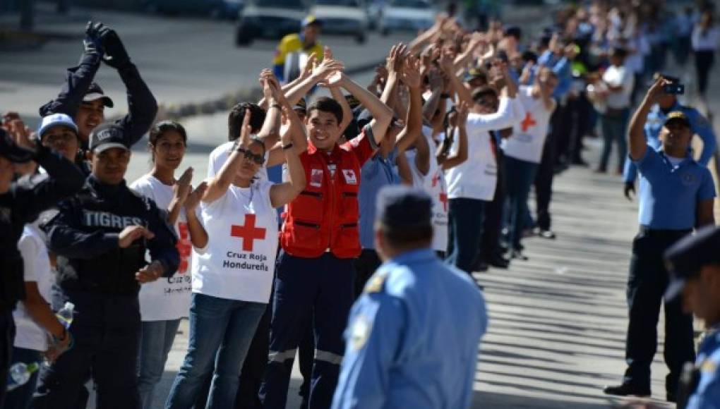 Cadena humana le dice sí a la vida y un alto a la violencia en Honduras