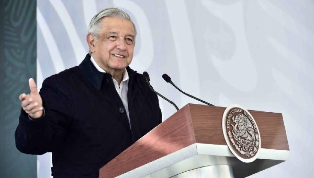 López Obrador está 'bien' y 'fuerte' tras contraer coronavirus, dice ministra