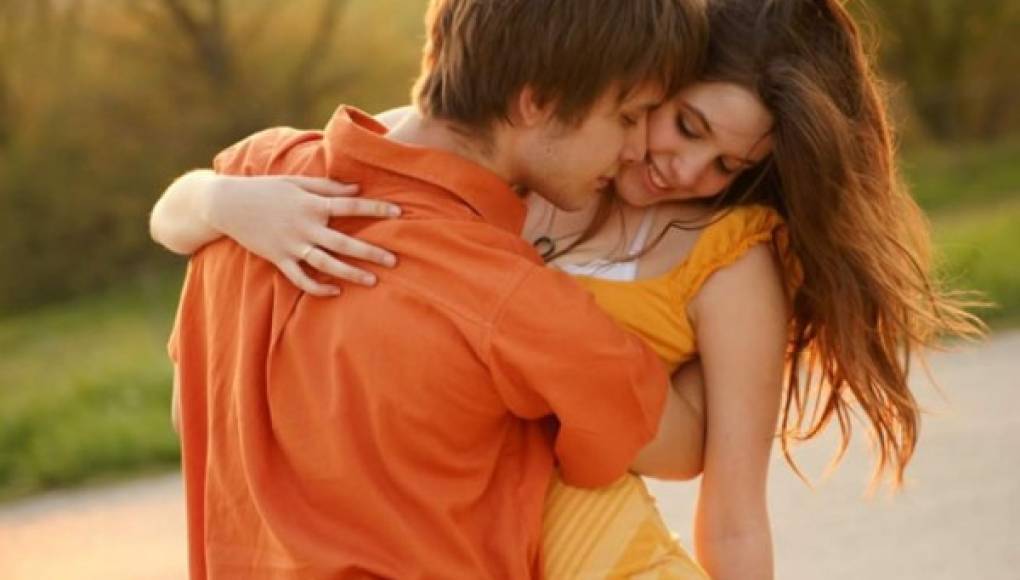6 razones del porqué las mujeres se enamoran de hombres 'feos'