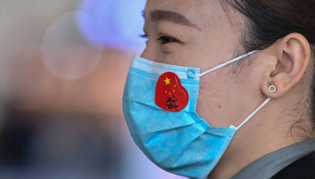 El coronavirus podría viajar hasta 4 metros de un paciente, según estudio en Wuhan