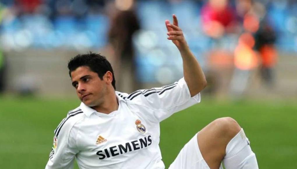 Y tanto era la confianza del Real Madrid en Cicinho que rechazó la posibilidad de fichar a Dani Alves, que ya era una de las figuras del Sevilla.