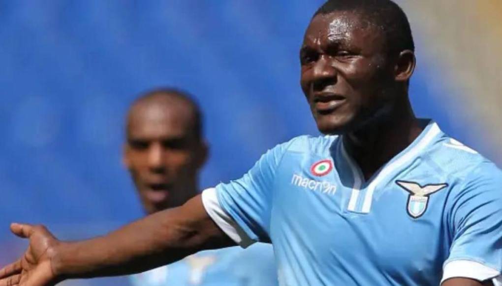 Para Joseph Minala, fue así, ya que fue acusado de tener más años cuando llegó a Europa y ahora ha destapado lo que pasó durante esos días.