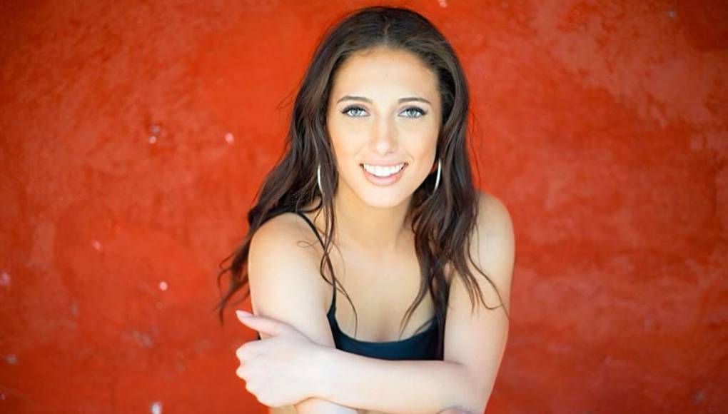 Tras este anuncio se ha especulado que la retirada del fútbol de la mediática futbolista es para dedicarse su carrera de creadora de contenidos en OnlyFans, famosa web sin censuras para adultos.