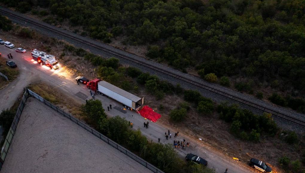 Tráiler en el que murieron migrantes es de Texas y no cruzó la frontera, dice México