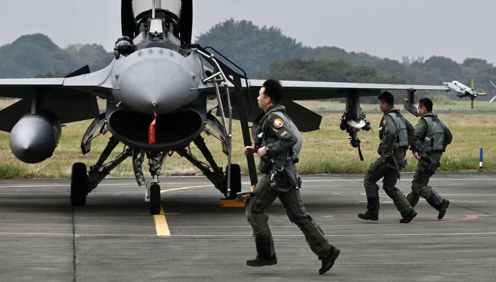 China lanza segunda mayor incursión aérea a la zona de defensa de Taiwán