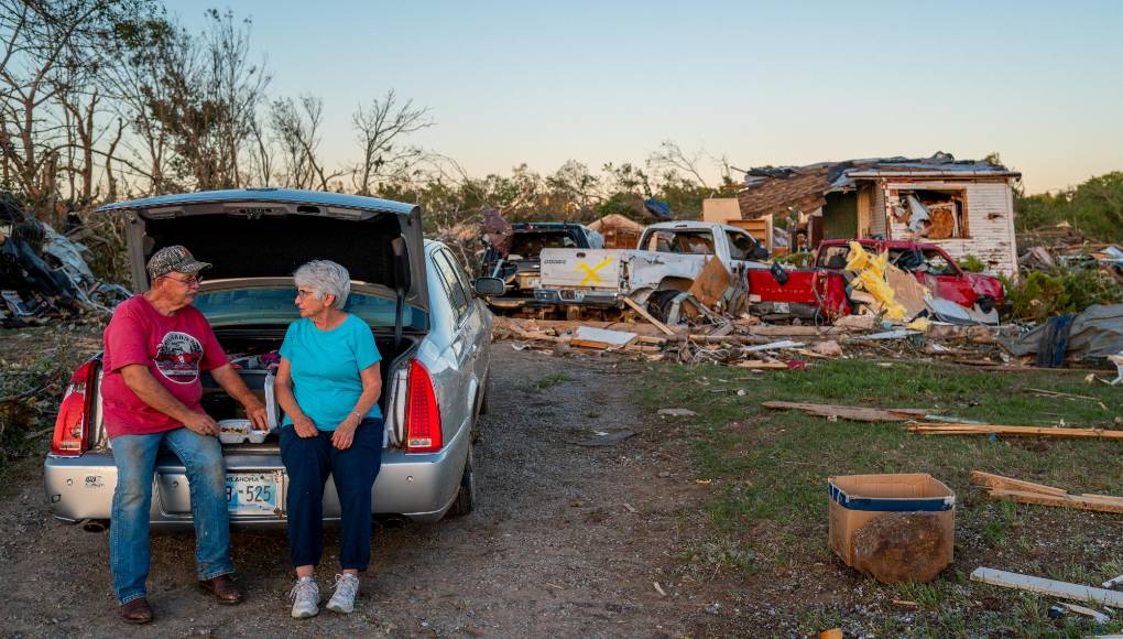 Según la plataforma Poweroutage.us, esta mañana había más de 50.000 suscriptores sin suministro de energía eléctrica en Tennessee y Carolina del Sur, y más de 10.000 sin electricidad en Alabama, Georgia y Carolina del Sur. 