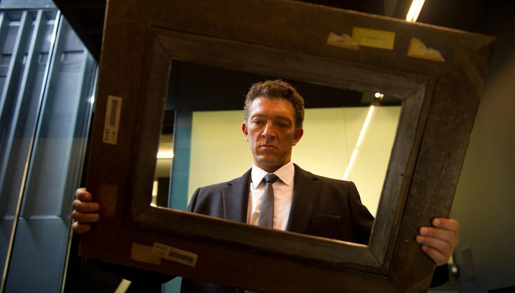 “Si eres un ateo, como yo, no crees en la vida después de la muerte (...), es muy difícil para la gente vivir sin un sentido” y por eso crean esas absurdas conspiraciones, para tener una sensación de conocimiento y poder sobre los demás.