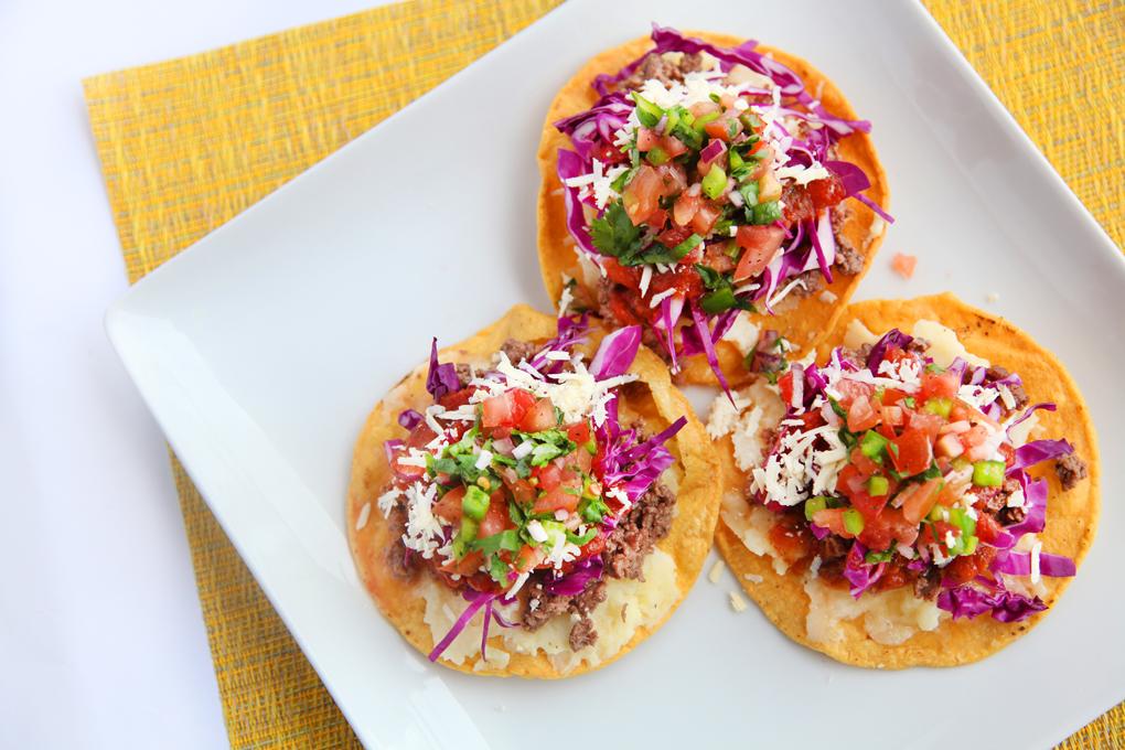 <b>Enchiladas de carne y puré de papa</b>