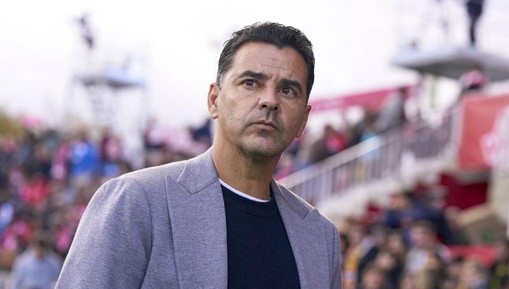 Míchel Sánchez - El actual entrenador del sorprendente Girona ha dejado un aroma de entrenador cercano al estilo que ha acompañado al Barça en las últimas décadas. Su tarea como técnico ha impresionado a la directiva de Laporta, pero es un técnico sin experiencia en equipos grandes. Tal vez, una apuesta arriesgada en un momento que requiere de certezas