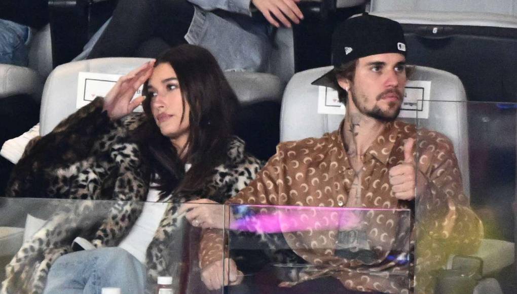 La última vez que es captado en público fue en el reciente juego de fútbol americano en su edición 58, acompañado con su esposa.