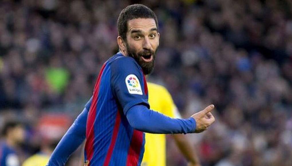 Arda fue cedido por dos temporadas y media al Estambul Başakşehir FK de Turquía. No obstante, en el 2020, volvió al Barcelona donde tenía contrato hasta ese año para finalmente retornar al Galatasaray.