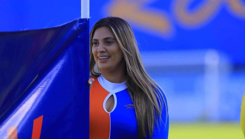 Otra chica que que estuvo en la cancha del estadio Yankel Rosenthal durante el partido Marathón-Vida.