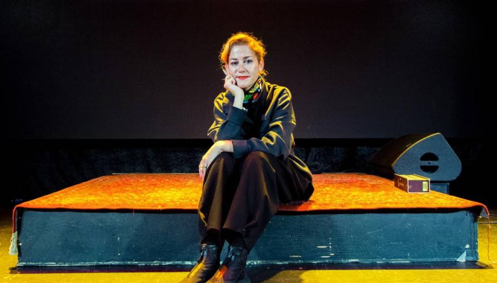 En Toronto, ‘Flying Hands’ ha sido señalada como una de las películas más esperadas de la 31 edición de Hot Docs, el festival de cine documental más importante de Norteamérica y uno de los principales del mundo, por BlogTO, uno de los medios culturales de más arraigo de la ciudad canadiense.