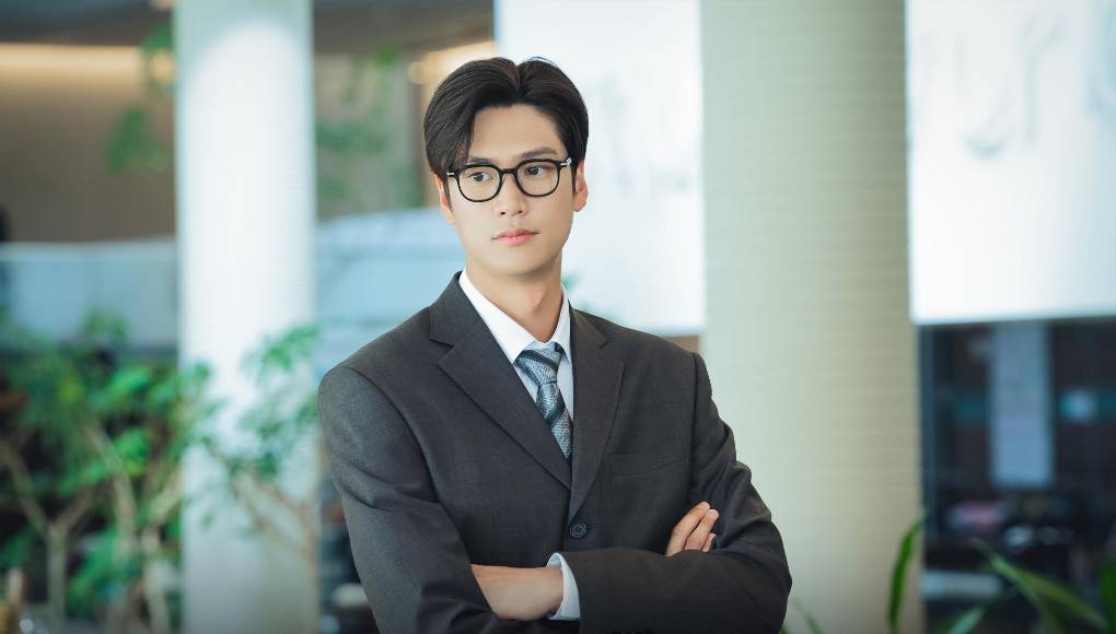 La noticia del enlistamiento de Na In Woo corrió como pólvora en Corea del Sur la semana pasada. También se informó que el actor espera tomarse unas merecidas vacaciones junto el elenco estelar de la serie, quienes fueron invitados por la productora a un viaje a Vietnam. 