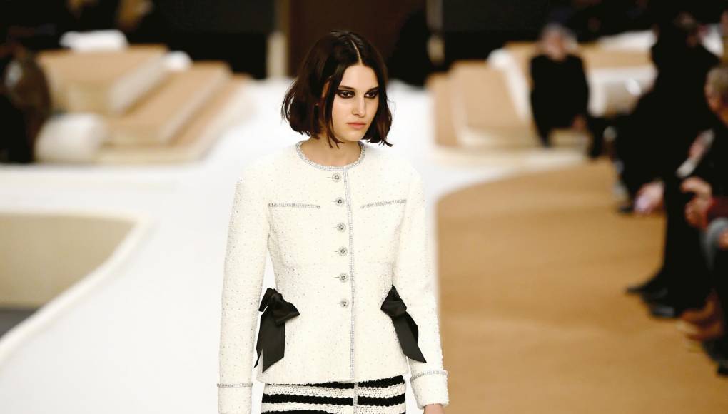 Los tonos neutros de moda para vestir este verano