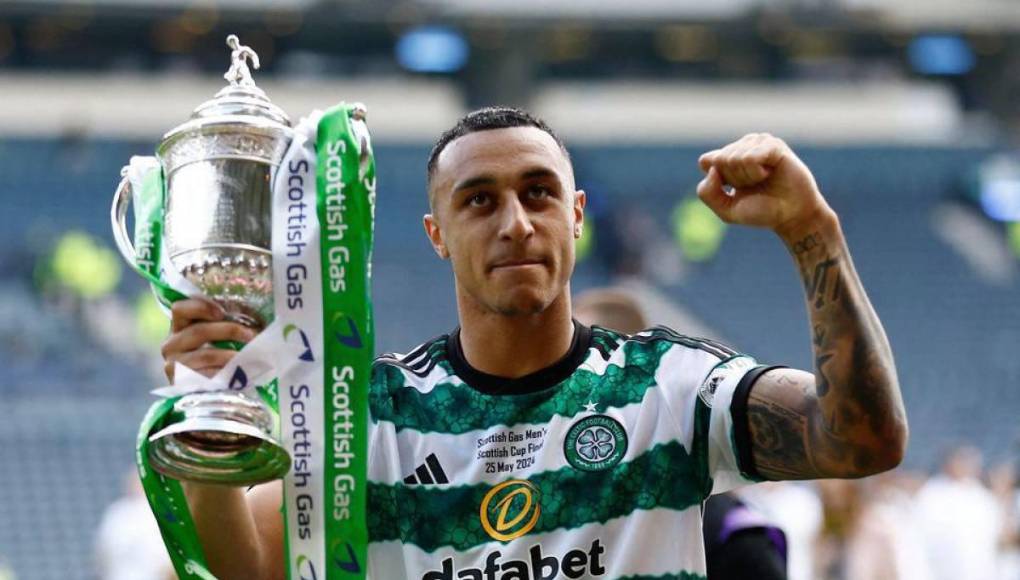  Adam Idah fue el anotador del 1-0 definitivo para el título y sellar el doblete del Celtic.