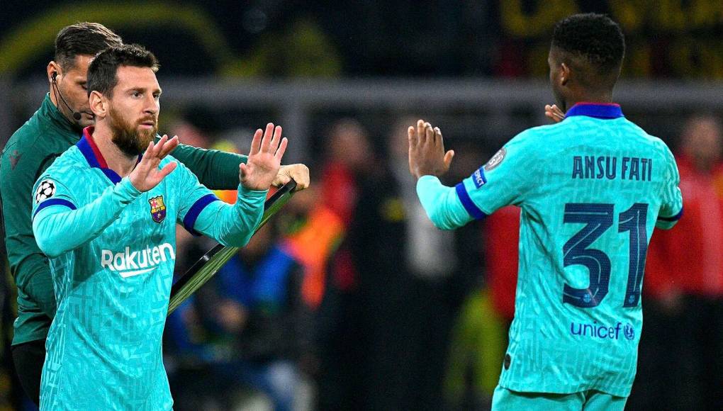 Tuvo grandes actuaciones con el Barcelona y fue titular con apenas 16 años.