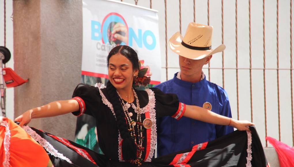 Santa Fe, es un municipio de Ocotepeque ubicado en la línea fronteriza entre Honduras y Guatemala. Allí, por la feria patronal, las calles se vistieron de fiesta y tradiciones esta semana.