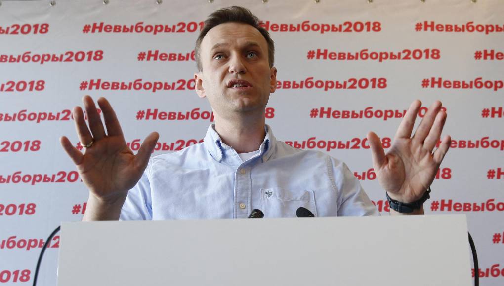 En sus mensajes en línea bromeaba sobre la intimidación a la que le sometía la administración penitenciaria. Entre otras cosas, le obligaban a escuchar el mismo discurso de Vladimir Putin día tras día, “¡Como si pronunciase pocos!”.