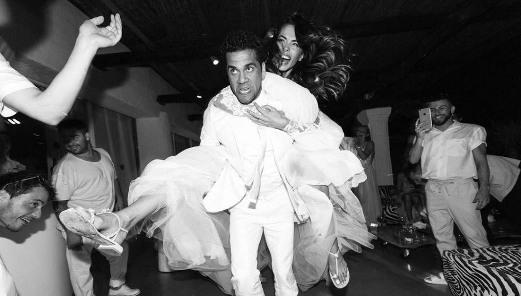 Posteriormente, publicó un manuscrito donde expresó la “sensación de abandono y soledad” que sentía en ese momento y lamentaba el daño que le estaba causando su marido: “Elegí como compañero de vida a una persona que ante mis ojos era perfecto”.