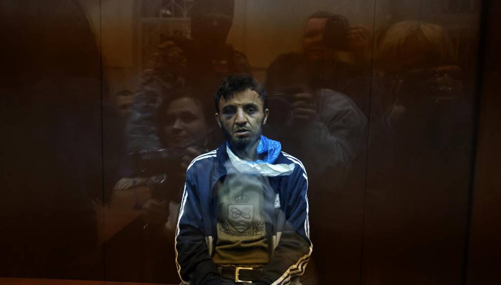 En su rueda de prensa telefónica diaria, Peskov respondió así a una pregunta sobre las señales de violencia que presentaban los presuntos terroristas, que ingresaron anoche en prisión preventiva por un período de dos meses.