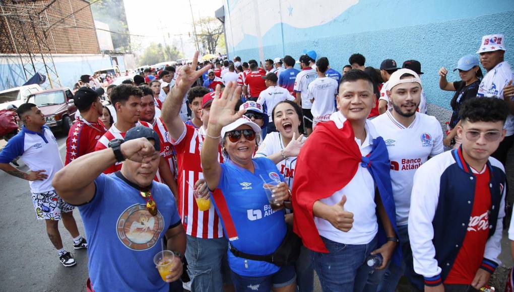 Una tremenda fiesta fue la que se vivió en el recinto capitalino previo a la gran final entre Olimpia y Marathón. 