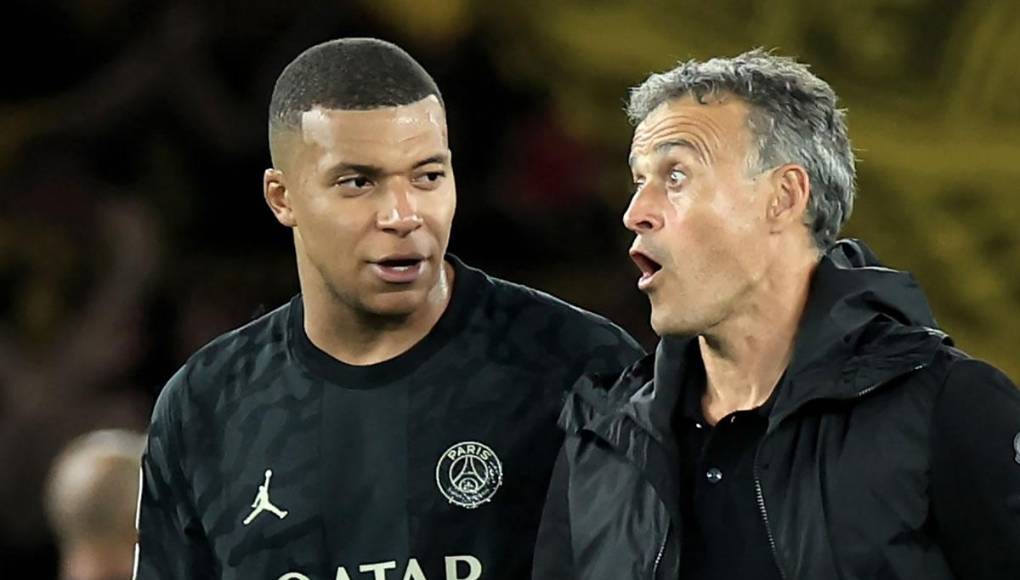 La confianza que Luis Enrique mantenía con su capitán, Kylian Mbappé, ha dado paso a una ruptura paulatina, fría, hecha de gestos y agravios disimulados, desde que el jugador anunció que no seguirá en el club parisino a partir de junio.
