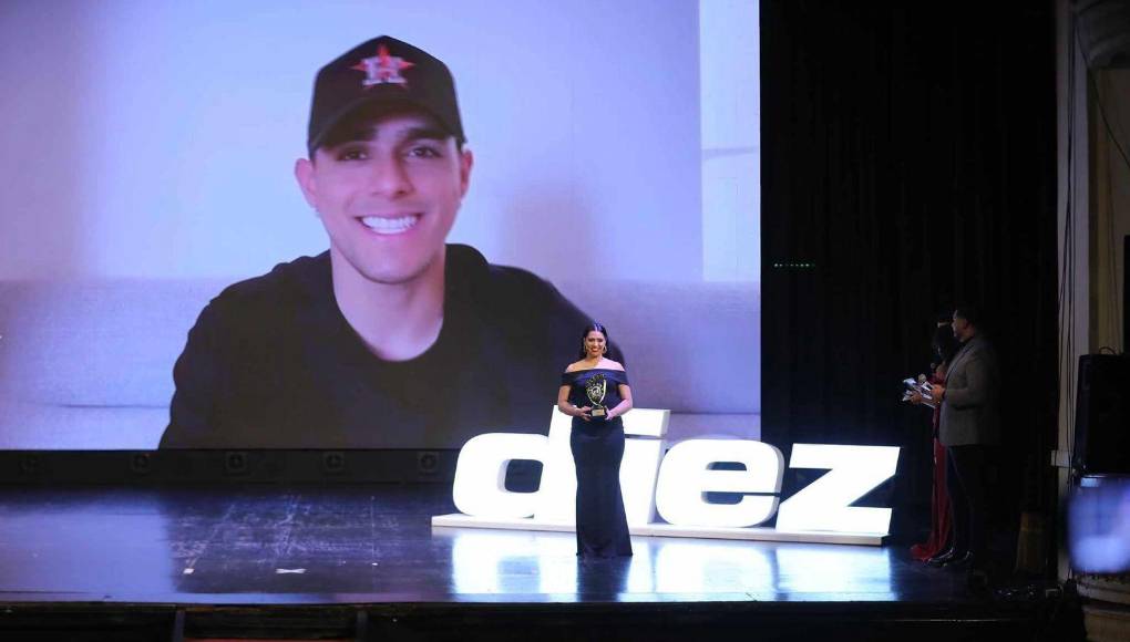 Luis Palma (Celtic, Escocia) ganó el Premio DIEZ 2023 como Mejor Legionario.