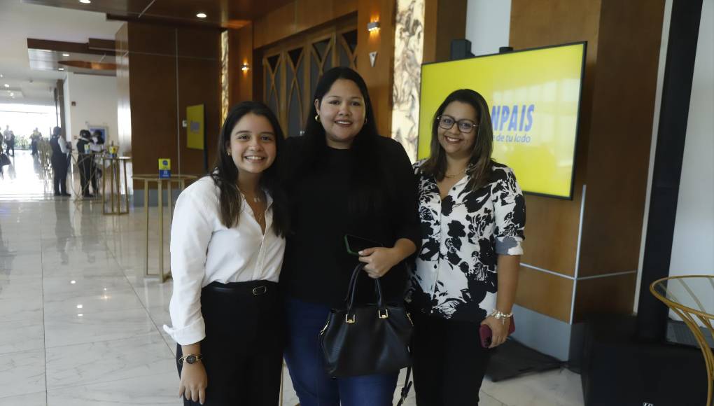 Gracia María Amaya, Cindy Núñez y Silvia Herrera.