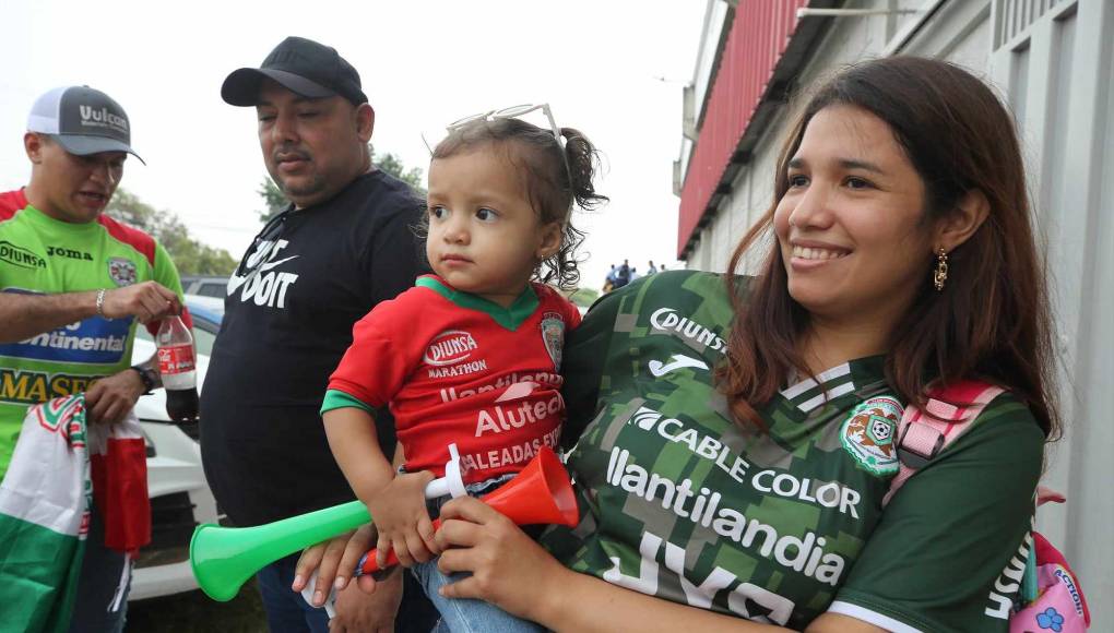 La afición del Marathón llegó en buena cantidad al Estadio Carlos Miranda de Comayagua. 