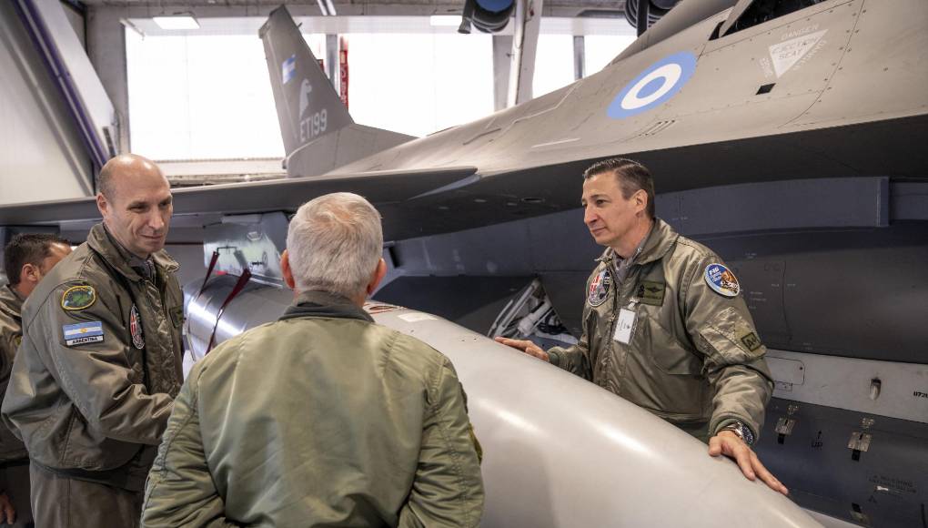 No se ha indicado ninguna fecha para la entrega, que incluye motores, piezas de repuesto, simuladores y equipos de entrenamiento, pero se espera que ocurra en los próximos años.