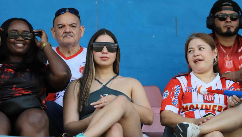 Así lució y causó furor Annie Córdova.