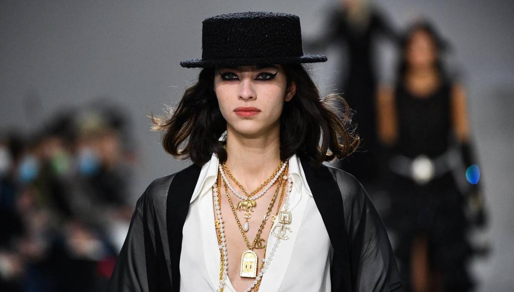 Rap y lentejuelas: la audacia de Chanel a las puertas de París