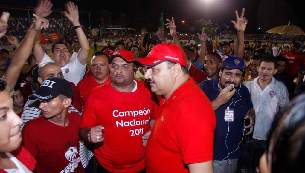 El dpu que Choloma ascendió primera división en el 2011. Dos años después, Sanders fue asesinado.