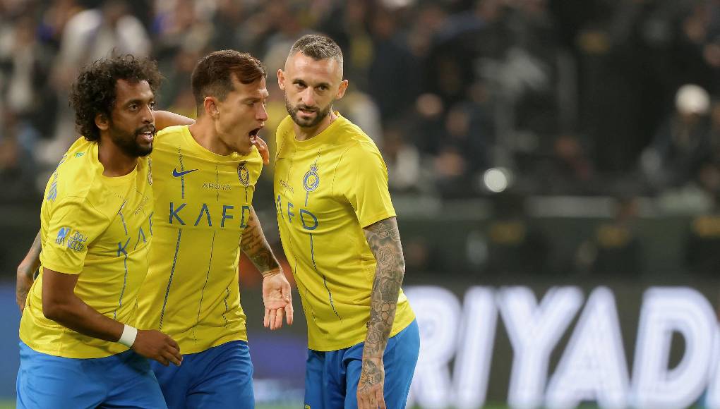 Con solo tres minutos de juego, una pérdida de balón del joven defensa argentino Tomás Avilés facilitó una triangulación del Al-Nassr culminada por Otávio con un trallazo a la escuadra.