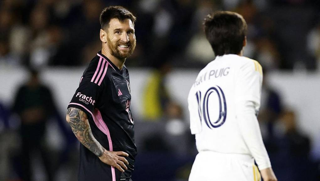 Había muchos alicientes para no perderse la cita, entre otros el reencuentro de Puig con Messi, Suárez, Busquets y Alba, con los que celebró la Liga 2018-19 en el Barça, a pesar de su tímido papel en aquel equipo.